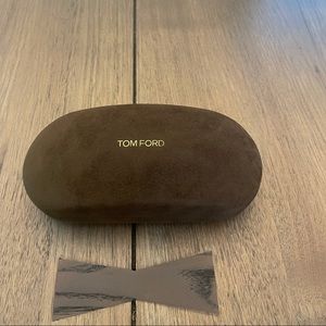 Tom Ford 👁 👁 Eyeglass Case w/ Wipe, Brown